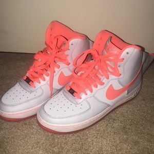 Nike Sneakers - 7Y or women’s size 9